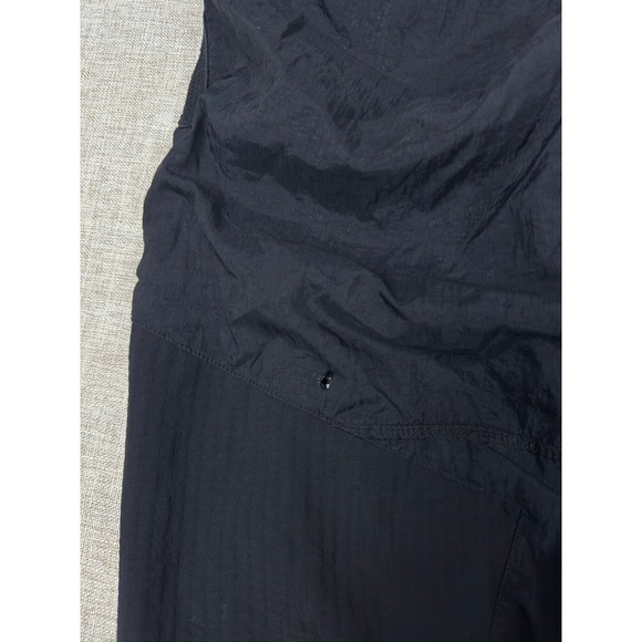 Nike Sports Utility Cargo Pants Black Womens L Cropped Techwear - Picture 4 of 9